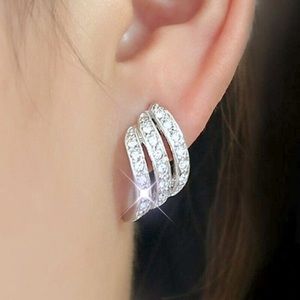 New Beautiful 925 Silver Sim. Diamond Studs